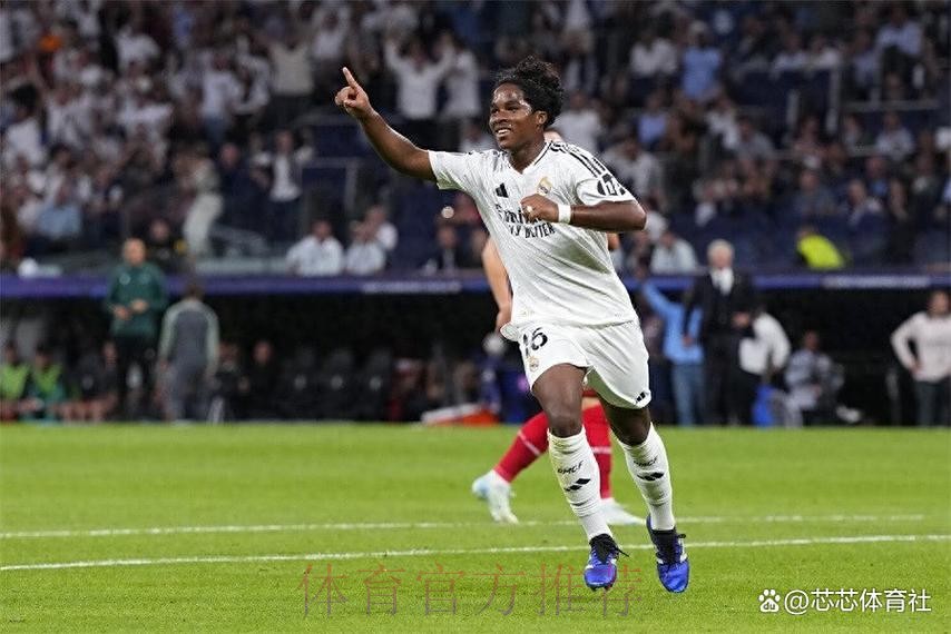 西媒:恩德里克没机会出场怒踢水瓶 阿隆索不高兴 西媒:恩德里克没机会出场怒踢水瓶 阿隆索不高兴